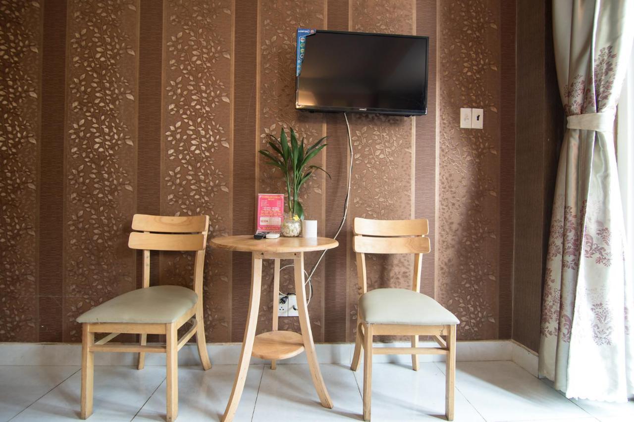 Reddoorz Plus Near Aeon Mall Tan Phu 2 Cidade de Ho Chi Minh Exterior foto