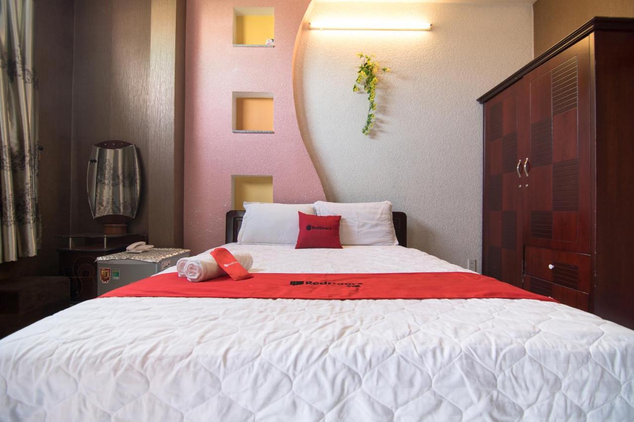 Reddoorz Plus Near Aeon Mall Tan Phu 2 Cidade de Ho Chi Minh Exterior foto